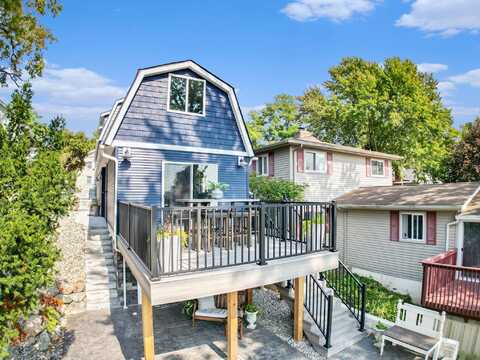 9607 Portage Lake Avenue, Pinckney, MI 48169