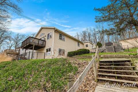 7229 Bordeau Drive NE, Belding, MI 48809