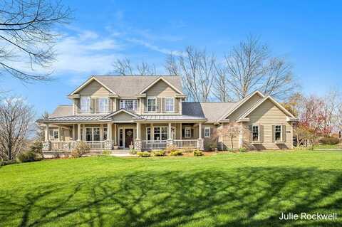 1715 Flowers Crossing Drive NE, Grand Rapids, MI 49525