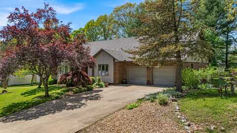 2811 Ginger Drive, West Plains, MO 65775