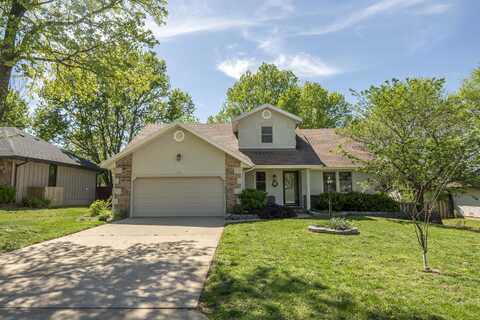 4635 S Leawood Avenue, Springfield, MO 65810