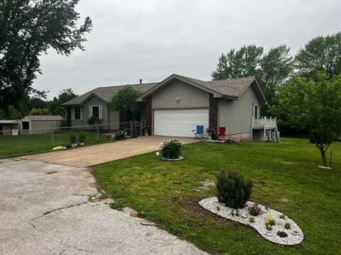 1820 E Hines Street, Republic, MO 65738