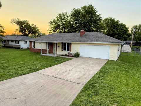 213 W Charles Street, Republic, MO 65738