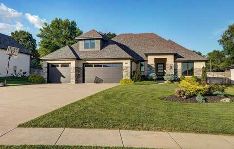 4748 Forest Trails Drive, Springfield, MO 65809