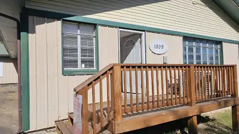 1809 W Mt Vernon Street, Springfield, MO 65802