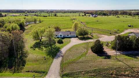 8240 State Highway A, Marshfield, MO 65706