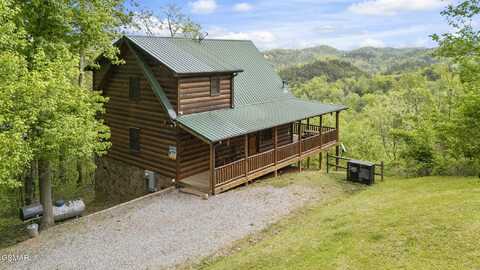 3435 Lonesome Pine Way, Sevierville, TN 37862