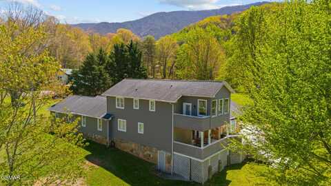3159 Valley Home Road, Sevierville, TN 37862