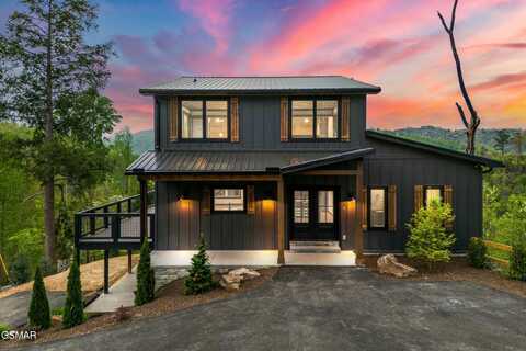 261 Browns Ridge Road, Gatlinburg, TN 37738
