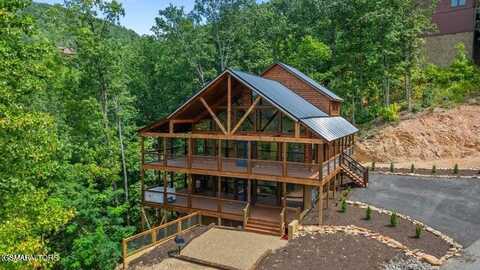 2942 Redtail Road, Sevierville, TN 37862