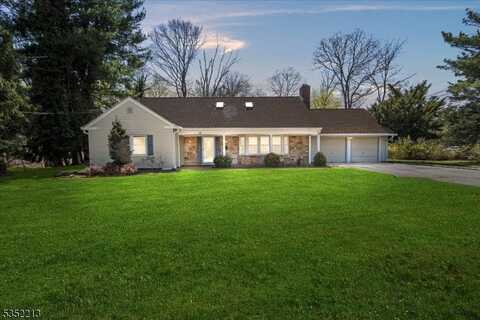 19 Tunnell Rd, Franklin, NJ 08873