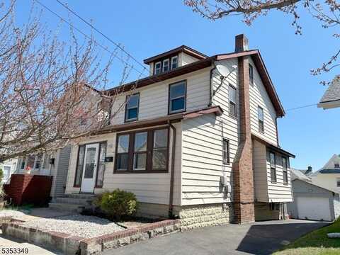 32 Bell St, Belleville, NJ 07109