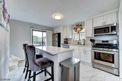 25-1a Bloomingdale Drive, Hillsborough, NJ 08844