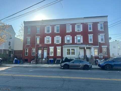 147 1/2 Pennsylvania Ave, Newark, NJ 07114