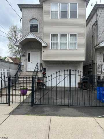 631 S 18Th St, Newark, NJ 07103