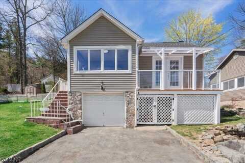 4 Shore Rd, Jefferson Twp., NJ 07849
