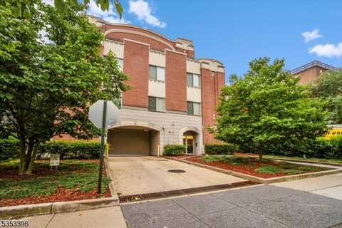 25 Duncan Ave, Jersey City, NJ 07304