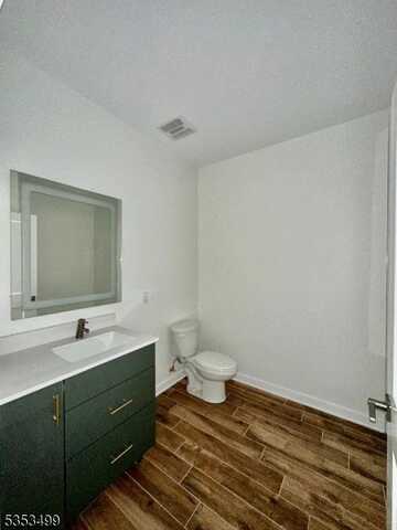 321 East 3rd St, Plainfield, NJ 07060