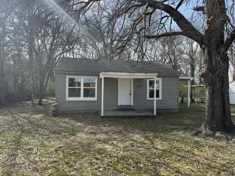 1905 Roberson St, Columbus, MS 39701