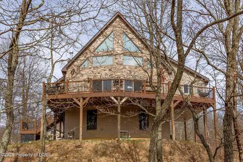 208 Pine Valley Lane, Hazleton, PA 18202