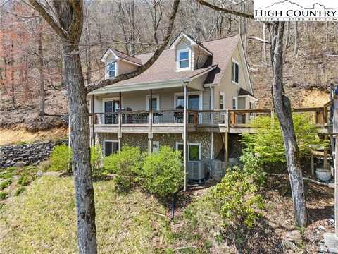 386 Hornblend Drive, Boone, NC 28607