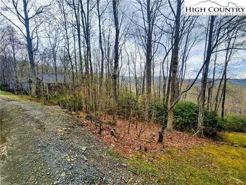 103 Bear Paw Path, Beech Mountain, NC 28604