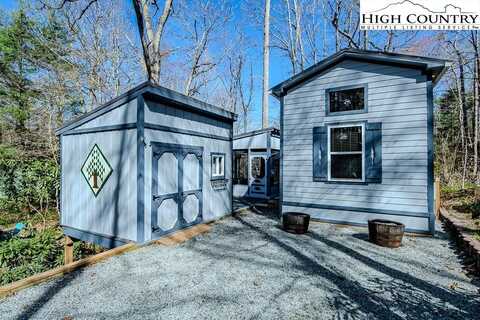 793 Highland Hills Road, Newland, NC 28657