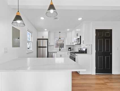 47 EAST 14TH ST, Bayonne, NJ 07002