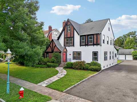 38 STEPHEN ST, Montclair, NJ 07042