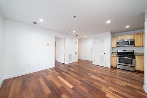 413-415 9TH ST, Union City, NJ 07087
