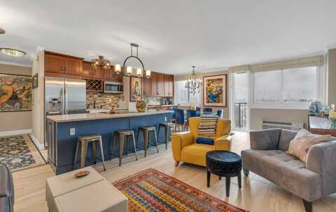 100 MANHATTAN AVE, Union City, NJ 07087