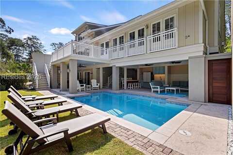 39 Oak Court, Hilton Head Island, SC 29928