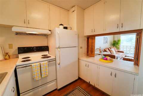 1323 Makiki Street, Honolulu, HI 96814