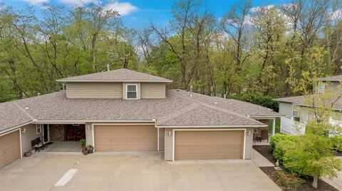386 N Clayview Drive, Liberty, MO 64068