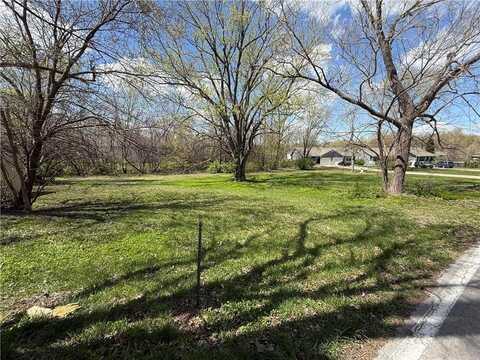 114 SE Summit Avenue, Lees Summit, MO 64063