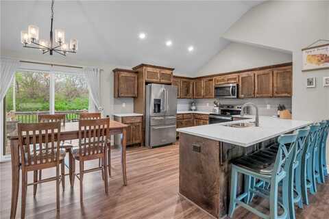 12631 Fountain Lake Circle, Grandview, MO 64030