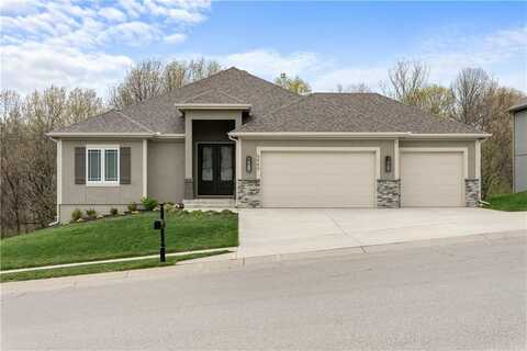 5566 Thousand Oaks Drive, Parkville, MO 64152