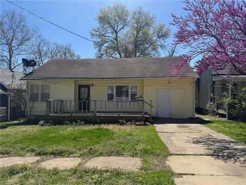 931 Pacific Street, Osawatomie, KS 66064