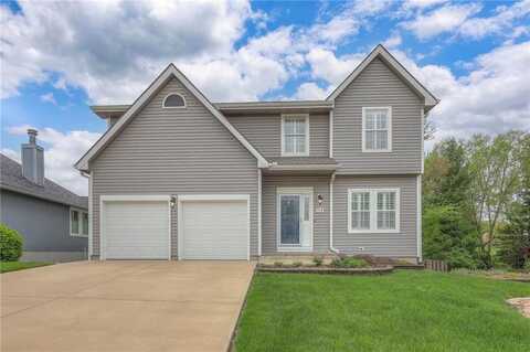 913 Village Street, Leavenworth, KS 66048