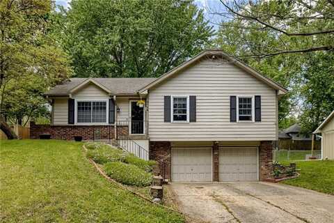 6716 NW Sioux Drive, Parkville, MO 64152