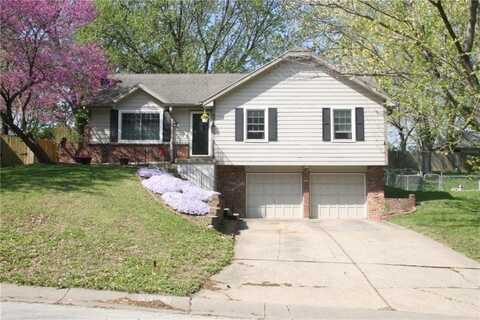 6716 NW Sioux Drive, Parkville, MO 64152