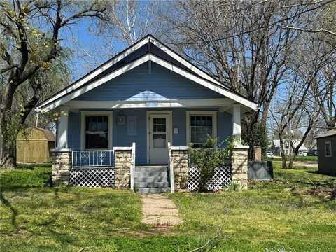 934 Pacific Street, Osawatomie, KS 66064