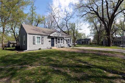 5819 Ridgeway Avenue, Kansas City, MO 64133