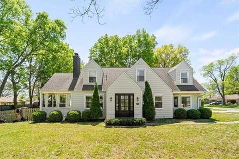 8705 Grandview Street, Overland Park, KS 66212