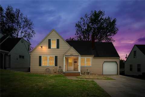 1211 W 25 Terrace S, Independence, MO 64052