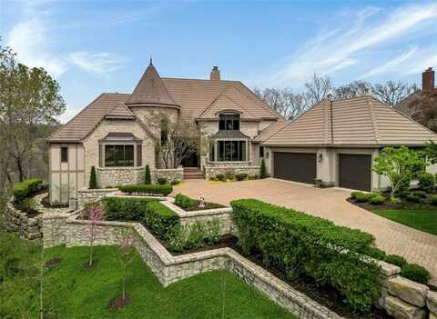 10504 S Highland Lane, Olathe, KS 66061