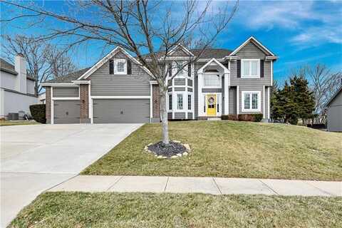 2321 SW Waterfall Drive, Lees Summit, MO 64081