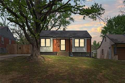 4 W Pocahontas Lane, Kansas City, MO 64114