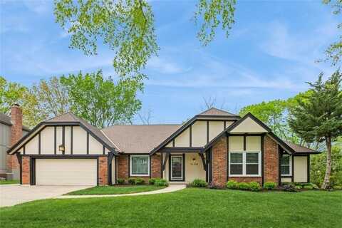 11916 Cherokee Lane, Leawood, KS 66209
