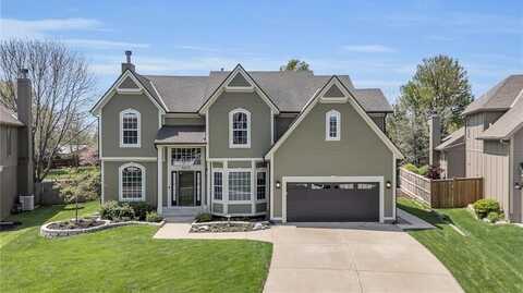 8515 W 156th Terrace, Overland Park, KS 66223